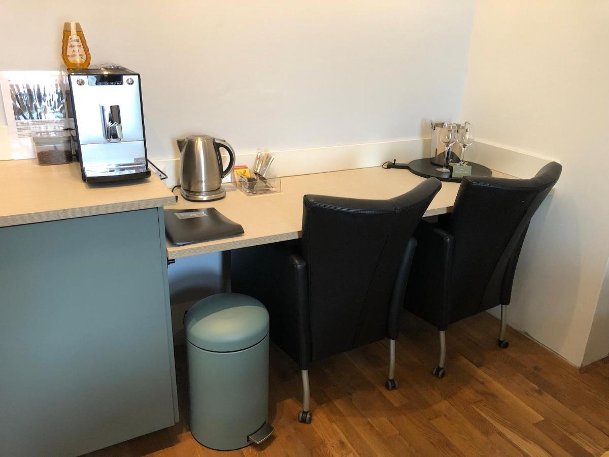 Bolton Boulevard Beach Rooms Vlissingen Ngoại thất bức ảnh