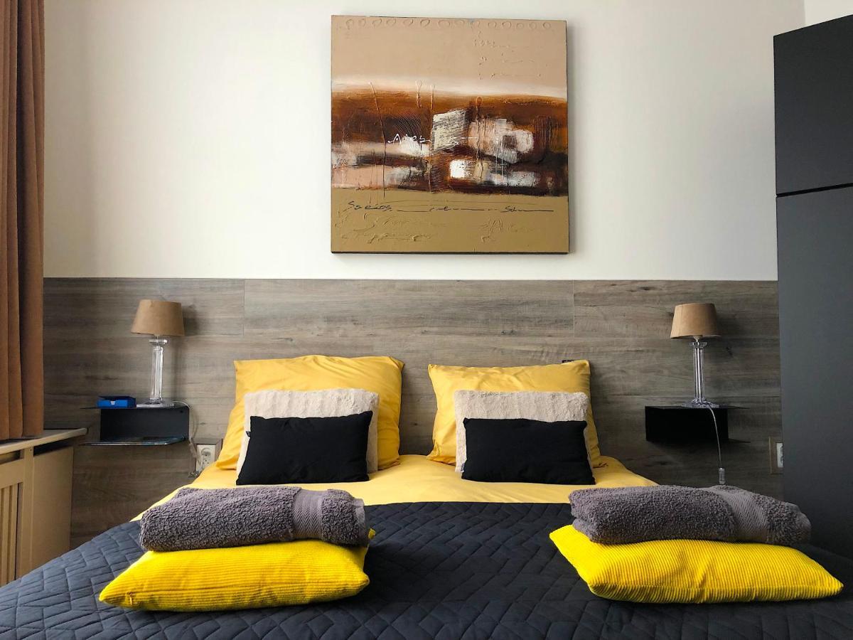 Bolton Boulevard Beach Rooms Vlissingen Ngoại thất bức ảnh